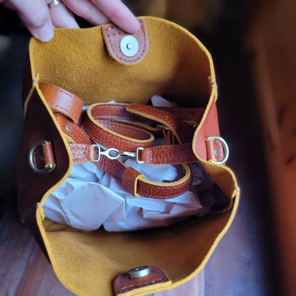 Portland Leather Butterfly Bag In SIENNA - Picture 6 of 6